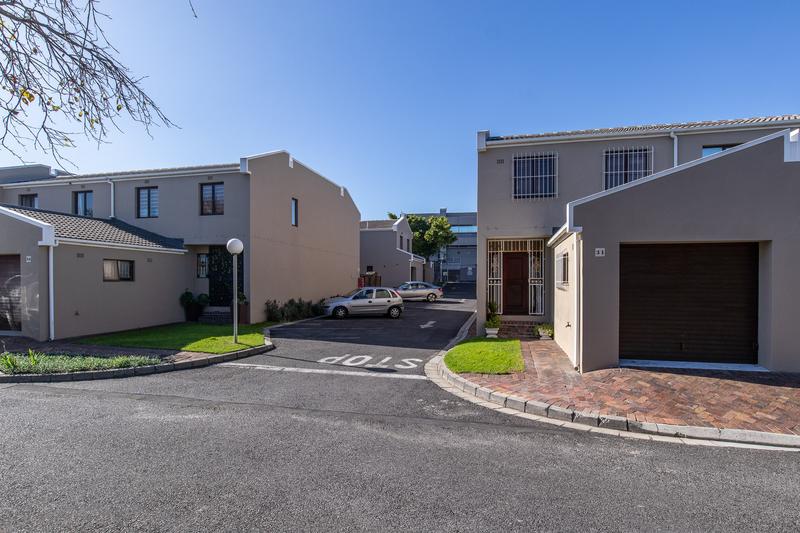 3 Bedroom Property for Sale in Diep River Western Cape